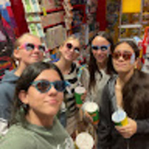 Meet your Posher, Jasmine